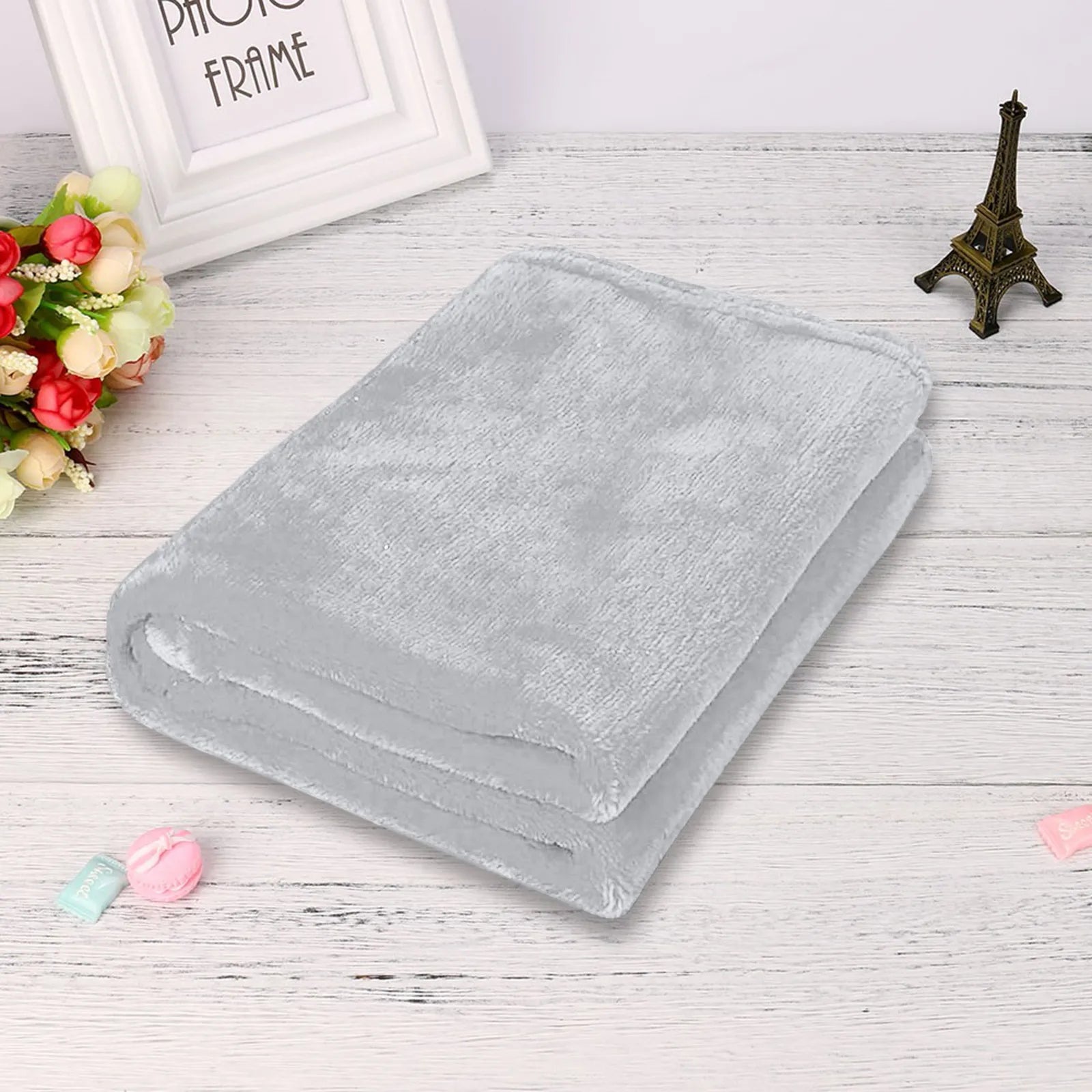 Solid Flannel Coral Blanket, Small Fleece Sheet, Super Warm Solid Micro-Plush Fleece Throw Blanket, Sofa and Bedding Essential