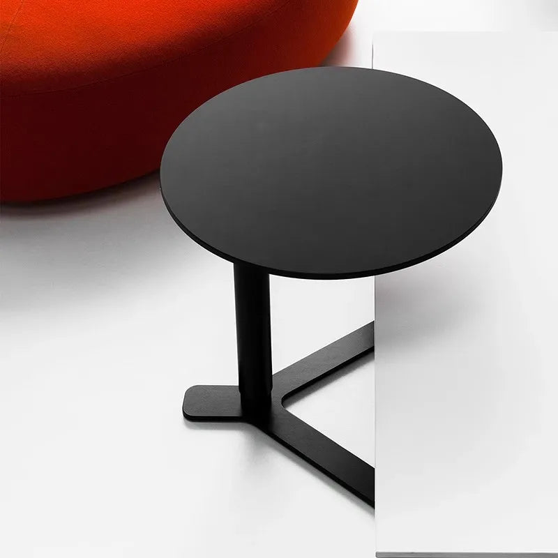 Scandinavian Designer Wrought-Iron Side Table, Small Coffee Table, Small Round Table for Café, Milk Tea Shop, Dessert Shop or Home