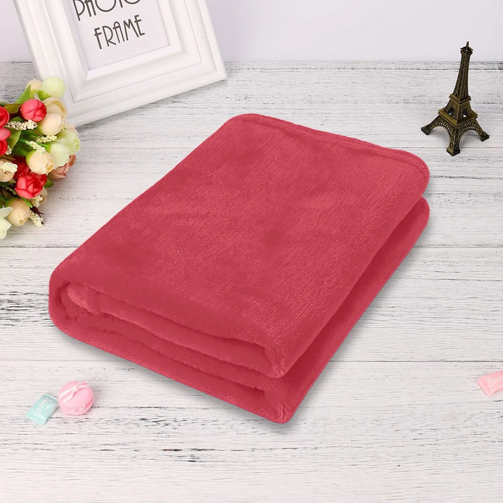 Solid Flannel Coral Blanket, Small Fleece Sheet, Super Warm Solid Micro-Plush Fleece Throw Blanket, Sofa and Bedding Essential