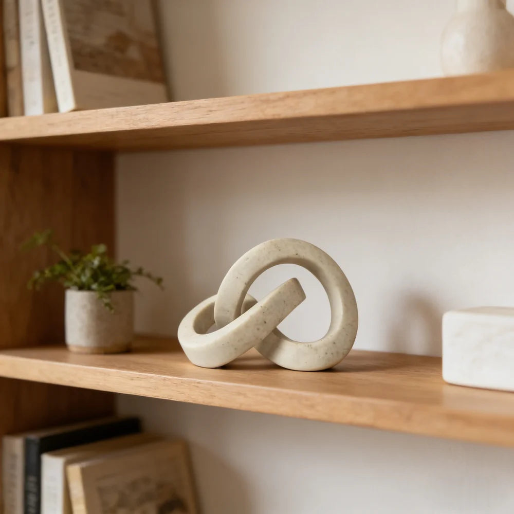 Nordic-Style Resin Knot Ornament, Minimalist Home Decor Sculpture for Bedrooms, Living Rooms and Offices, Abstract Art Decoration